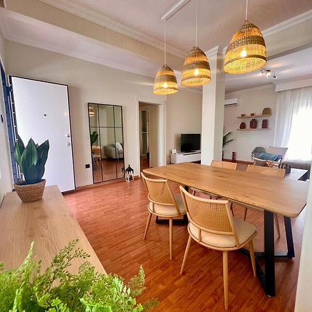 Meraki Luxury City Center Apartment เทสซาโลนิกิ ภายนอก รูปภาพ